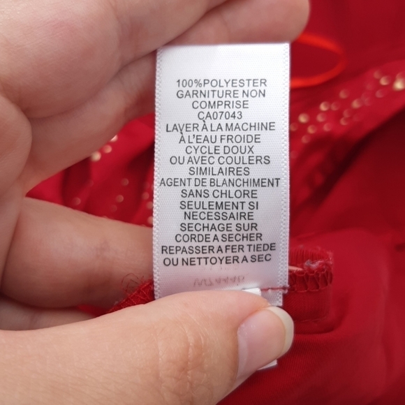 Red dress shirt womans small w/ silver embellishment - Picture 5 of 5